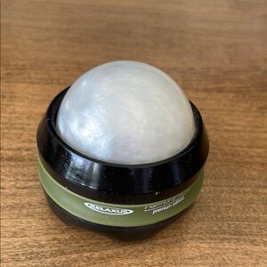 NWOT Relaxus Harmony Roller Premium Edition with Pearlescent Roller